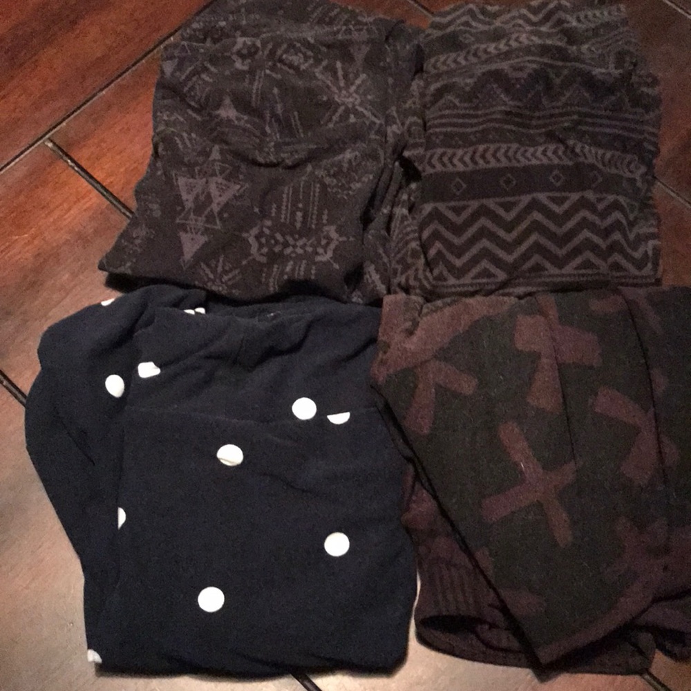 4 pairs of Lularoe leggings